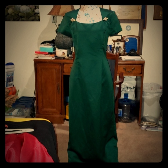 Vintage Jessica McClintock gown